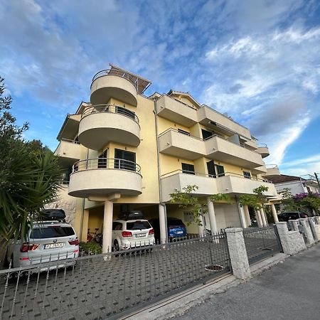 Poljica  Apartmani Palada מראה חיצוני תמונה