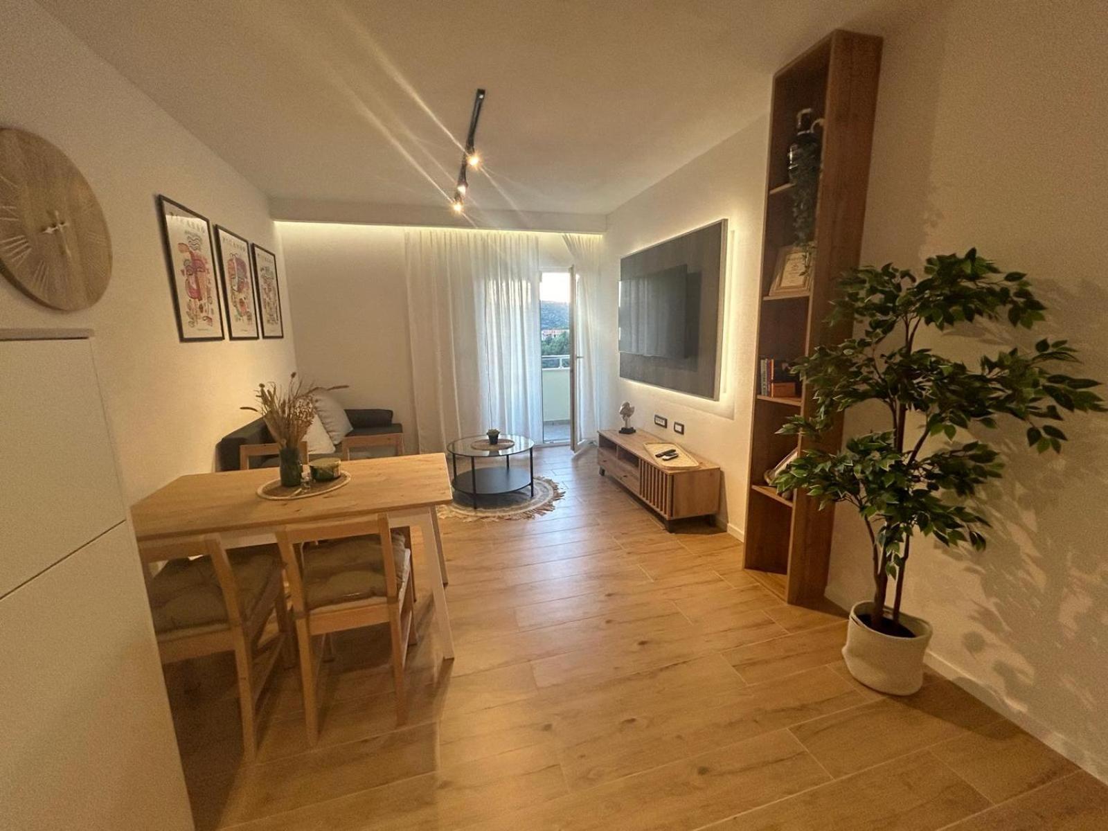 Poljica  Apartmani Palada מראה חיצוני תמונה