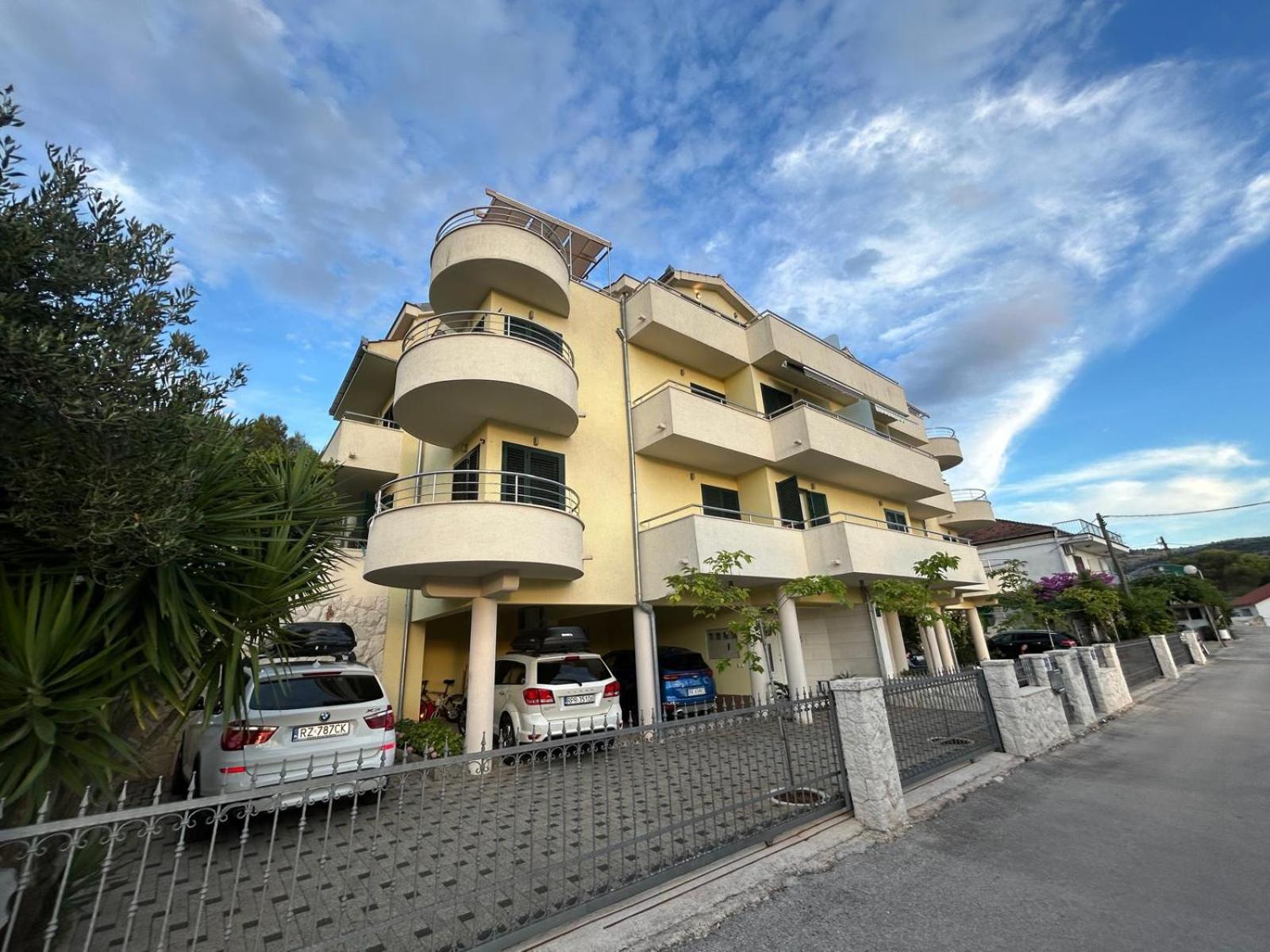 Poljica  Apartmani Palada מראה חיצוני תמונה
