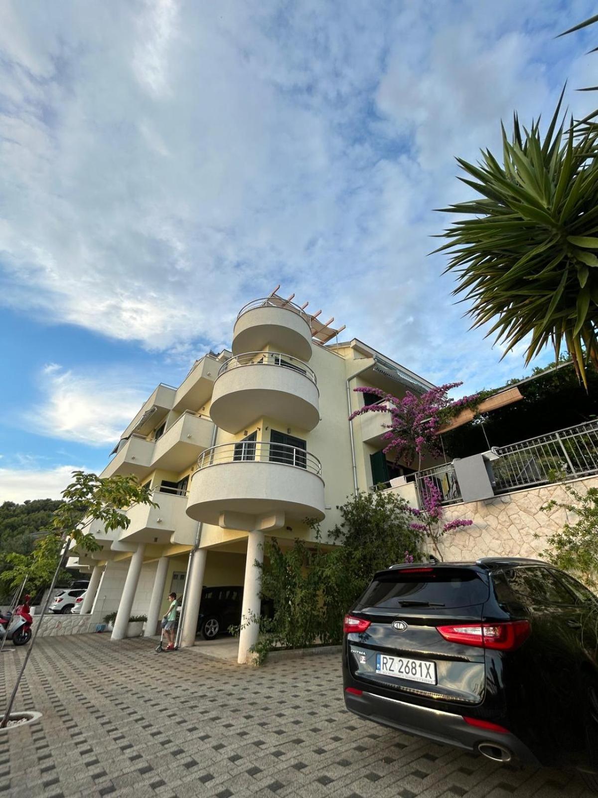 Poljica  Apartmani Palada מראה חיצוני תמונה