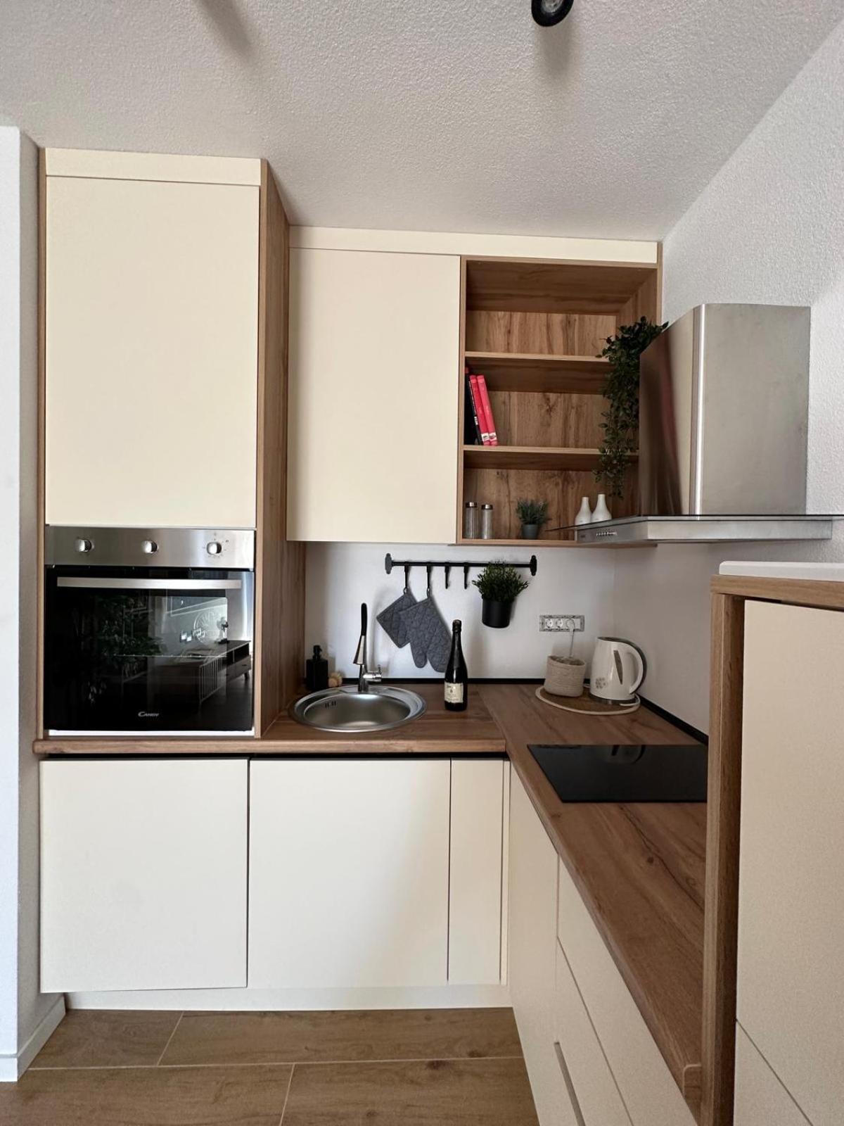 Poljica  Apartmani Palada מראה חיצוני תמונה